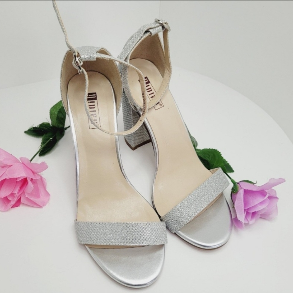High heel sandals for woman NEW size 7